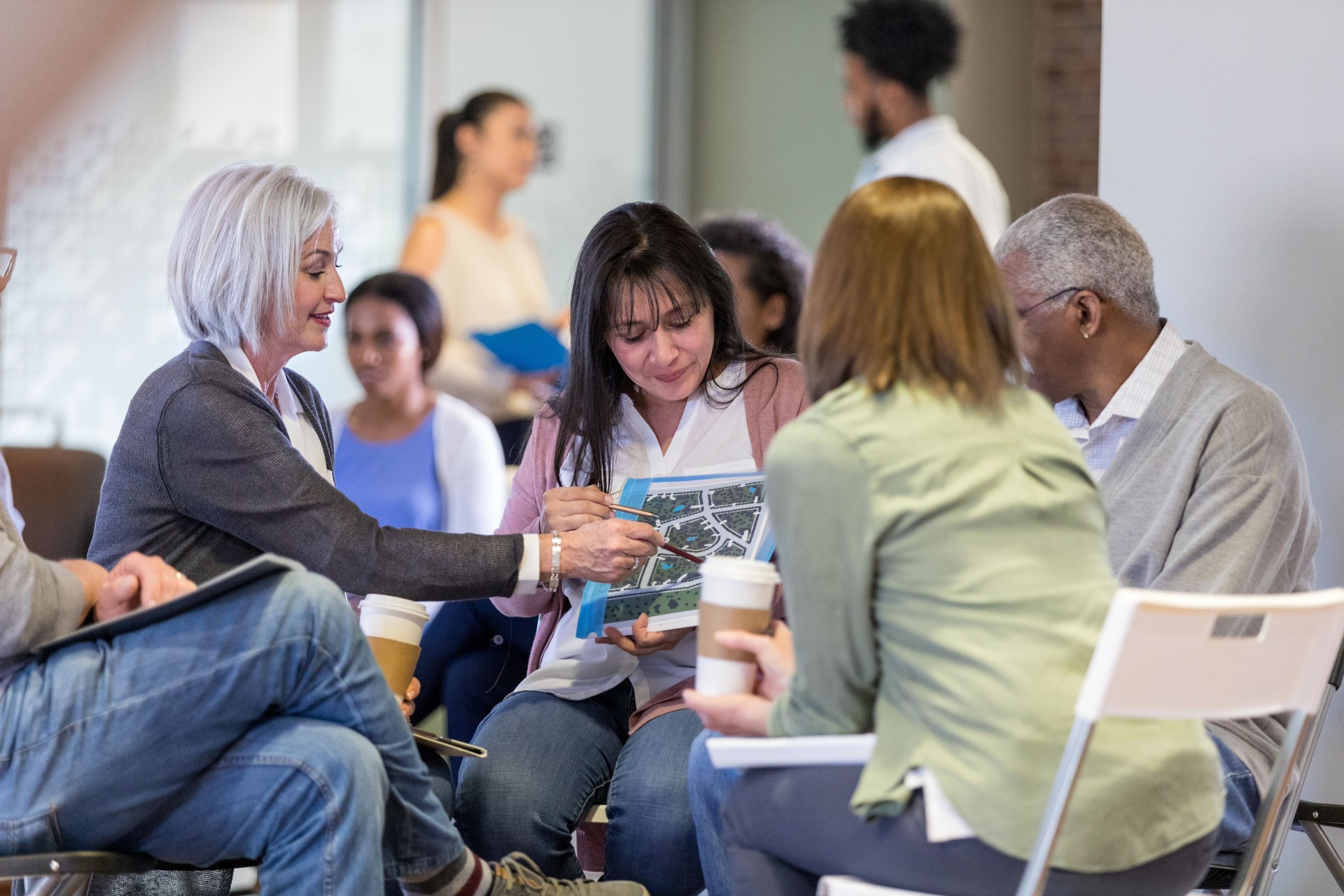 Neighbors review community expansion
